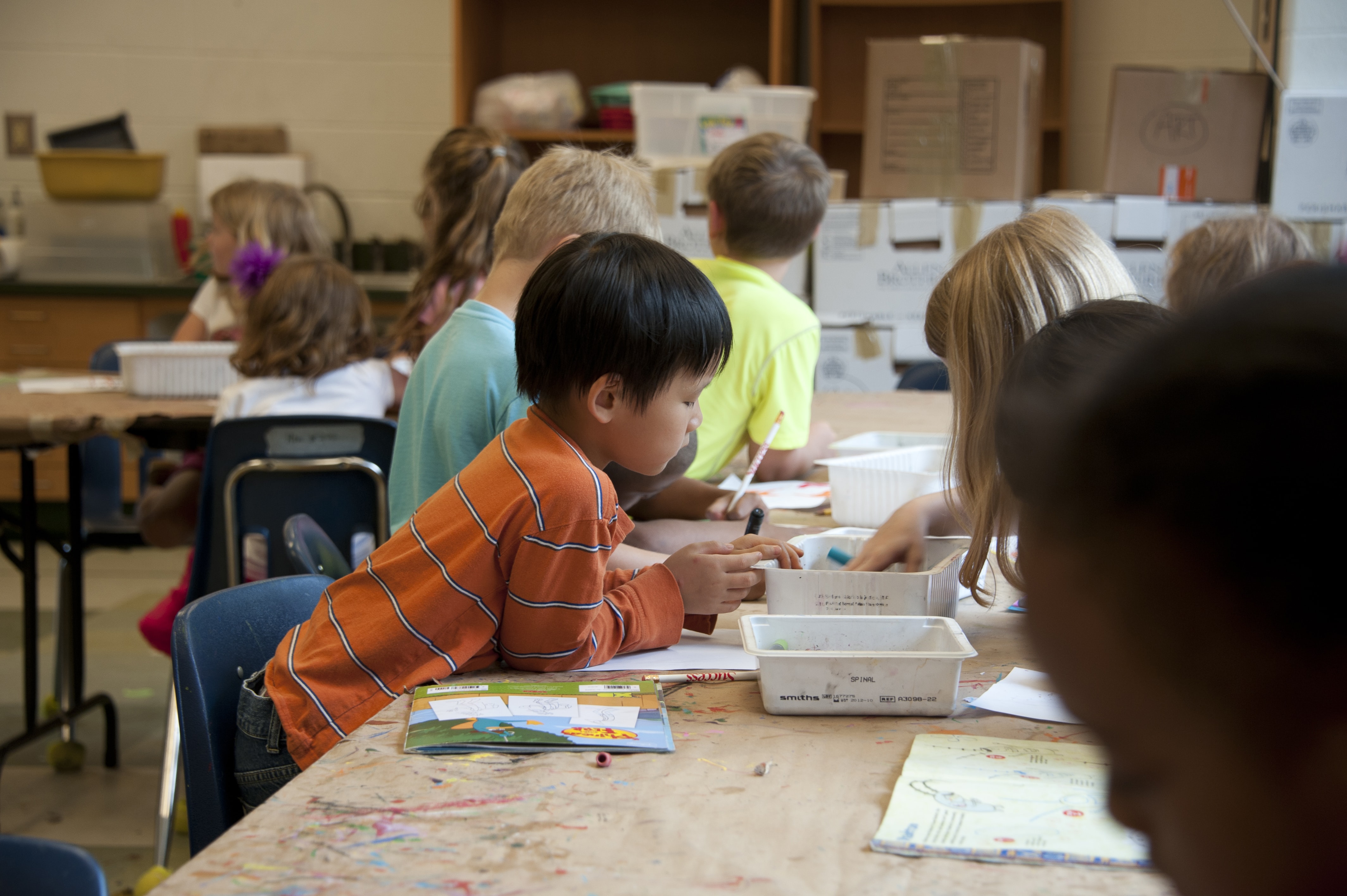 Children drawing in class DRDP 2015 trainings